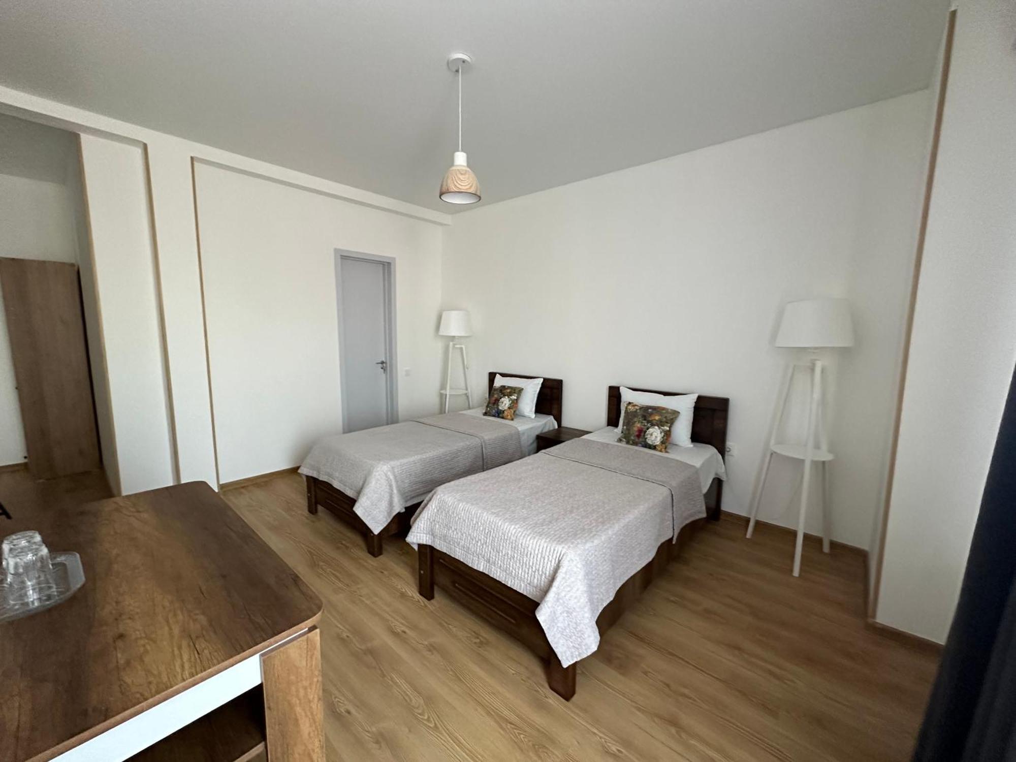 Hotel Home Tbilisi Buitenkant foto