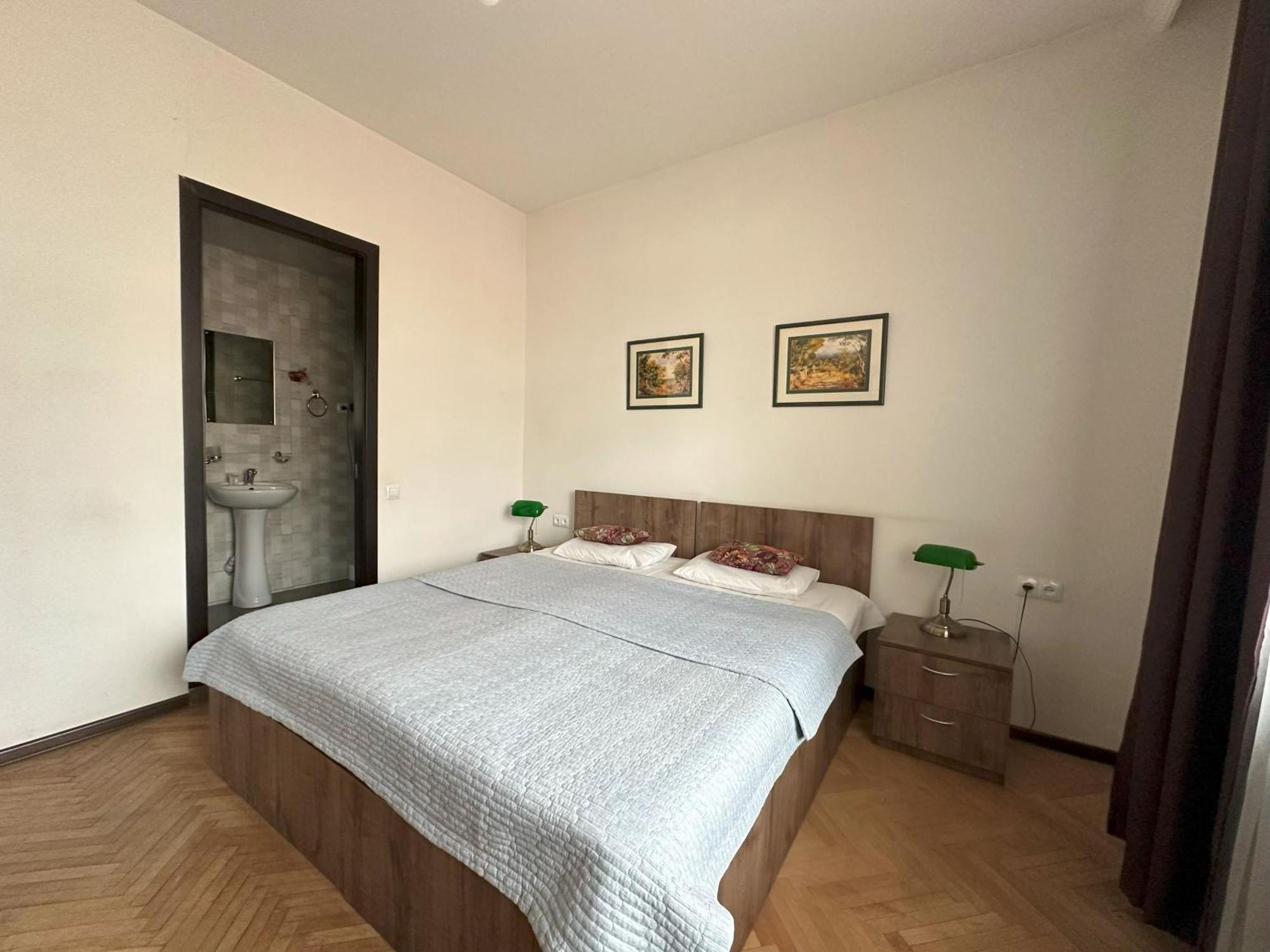 Hotel Home Tbilisi Buitenkant foto