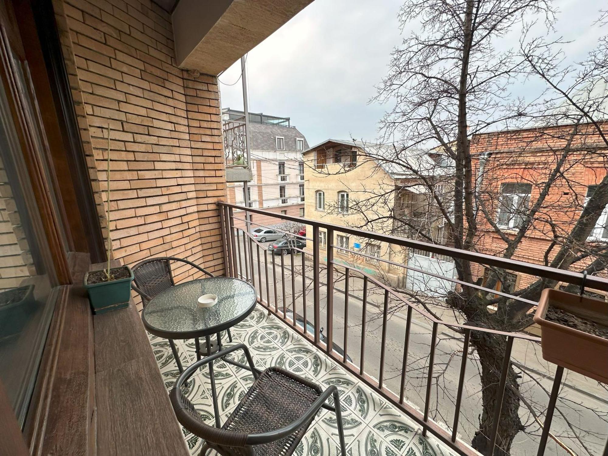 Hotel Home Tbilisi Buitenkant foto